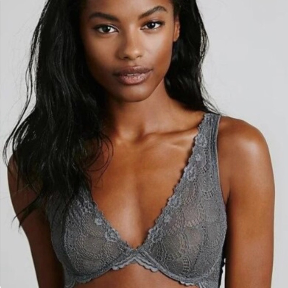 Free People Intimately Lace Plunge Bra Graphite 36B